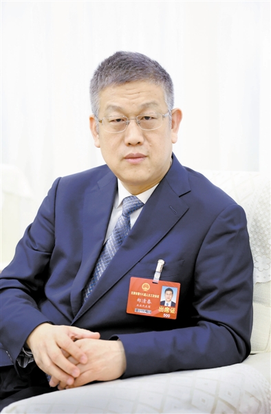 天津市人大代表郑清春：为全国职业院校培养“工匠之师”